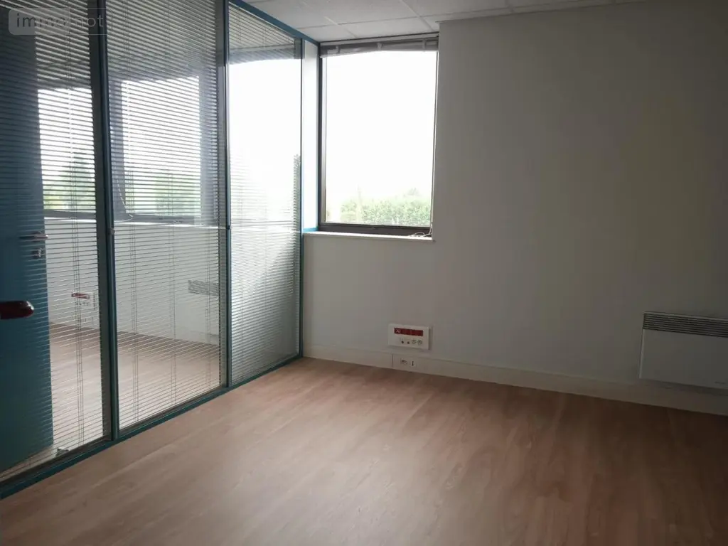 Location fonds et murs commerciaux Montargis 45200 Loiret 45 103 m2 1830 euros 45052-L253 006