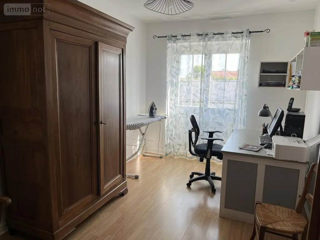 Maison a vendre Vouillé-les-Marais 85450 Vendée 85 145 m2 6 pièces 285350 euros 85088-2329 008