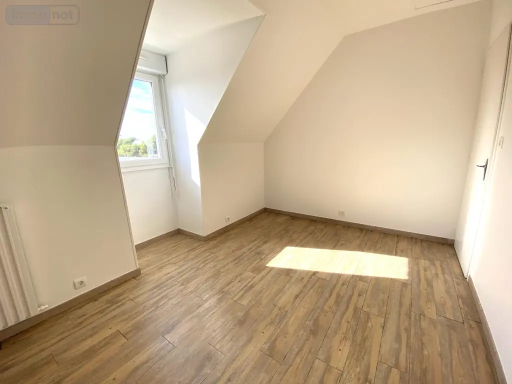 Location maison Tiercé 49125 Maine-et-Loire 49 107 m2 5 pièces 1200 euros 49031-L99 008