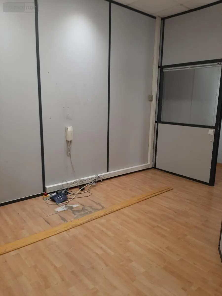 Location fonds et murs commerciaux Lille 59000 Nord 59 50 m2 1323 euros 62029-L249 004