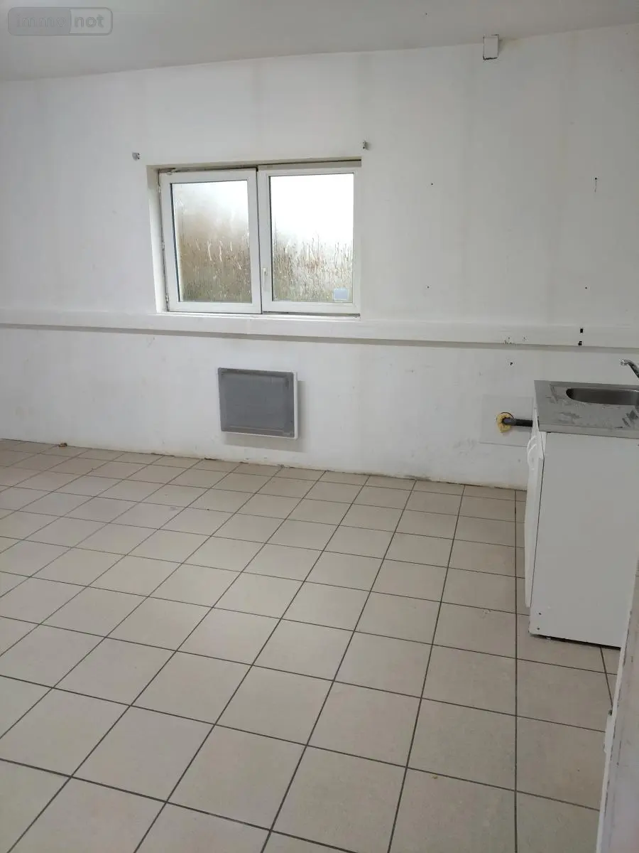 Fonds et murs commerciaux a vendre Montbizot 72380 Sarthe 72 338 m2 187920 euros 72125-47 007
