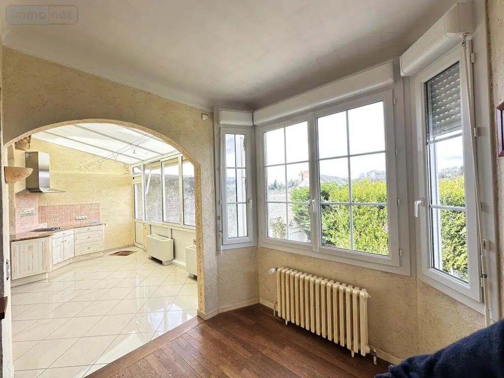 Maison a vendre Sainte-Maure-de-Touraine 37800 Indre-et-Loire 37 180 m2 8 pièces 235500 euros 37072-652 009