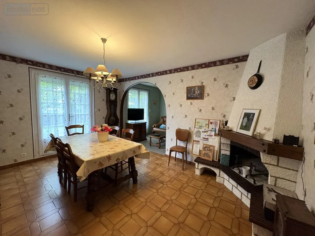 Maison a vendre Saint-Barthélemy-d'Anjou 49124 Maine-et-Loire 49 126 m2 7 pièces 345840 euros 49012-2135 003