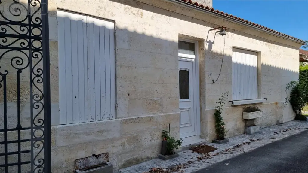 Maison a vendre Jonzac 17500 Charente-Maritime 17 531 m2 20 pièces 772500 euros 1910 006