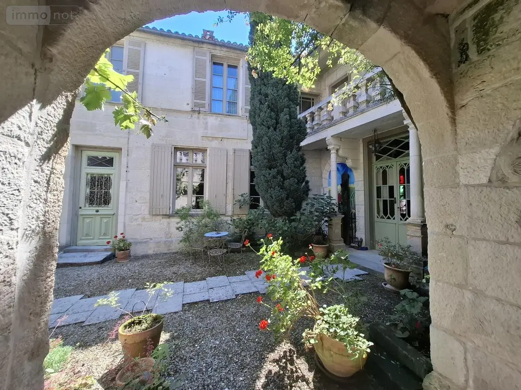 Maison a vendre Saintes 17100 Charente-Maritime 17 350 m2 13 pièces 988000 euros 17111-674 050