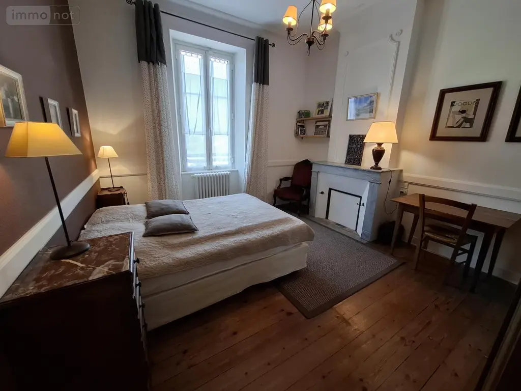 Maison a vendre Saintes 17100 Charente-Maritime 17 156 m2 6 pièces 475000 euros 17111-660 015