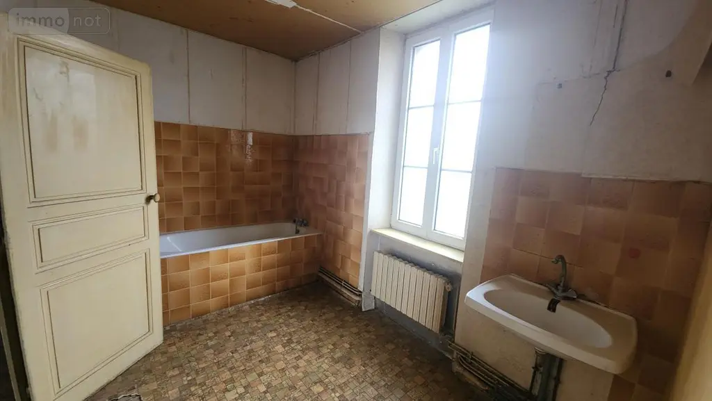 Maison a vendre Sainte-Suzanne-et-Chammes 53270 Mayenne 53 120 m2 63600 euros 53005-2180 008
