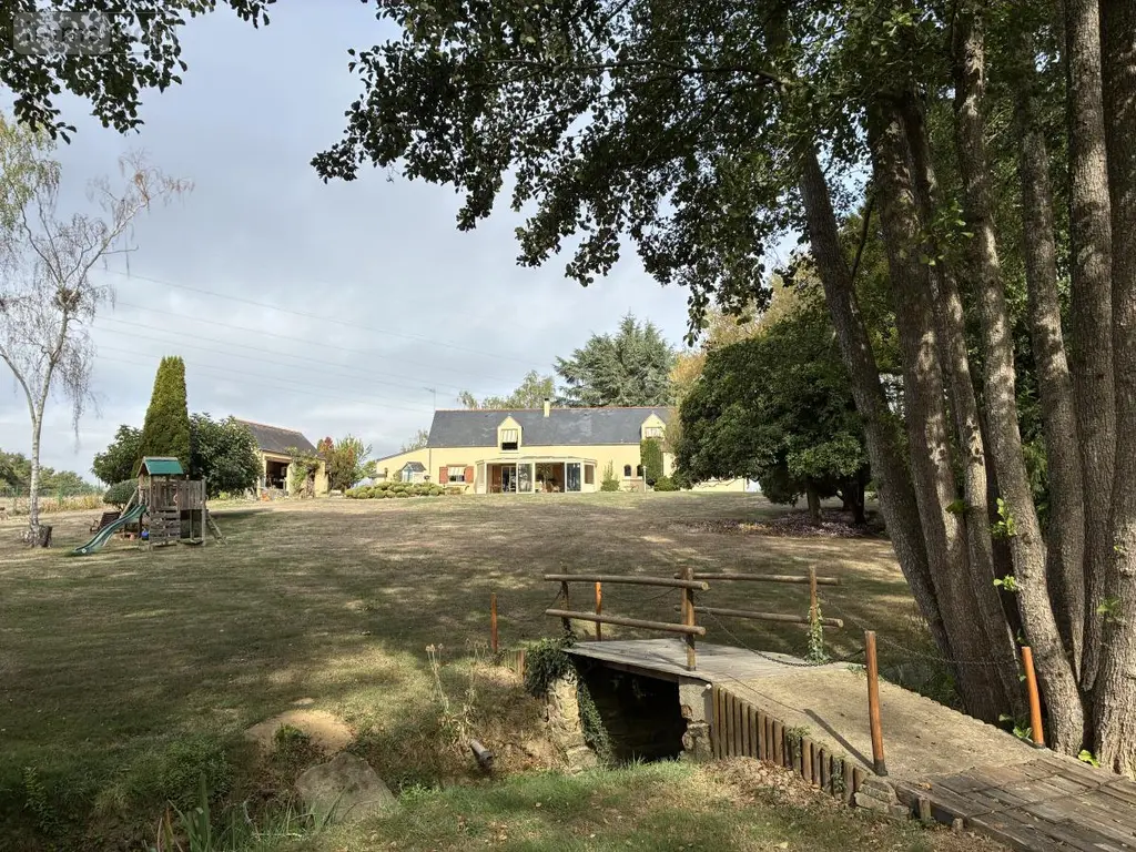 Maison a vendre Longuenée-en-Anjou 49220 Maine-et-Loire 49 200 m2 8 pièces 451110 euros 49031-2854 023