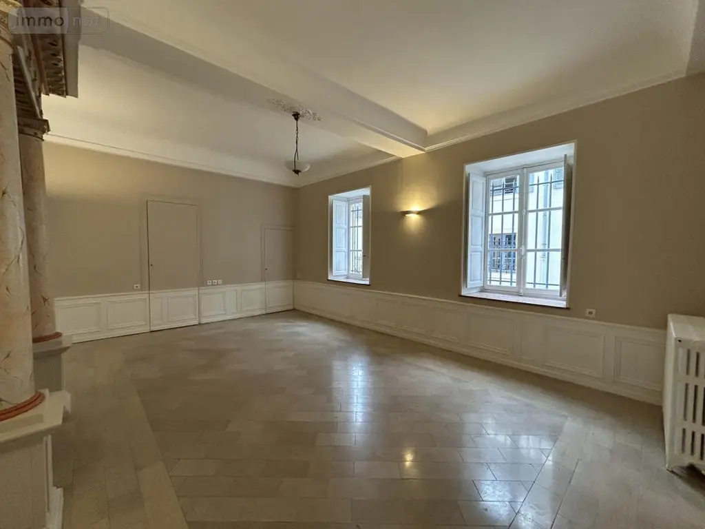 Location fonds et murs commerciaux Beaune 21200 Côte-d'Or 21 125 m2 4 pièces 1750 euros 21074-L77 002