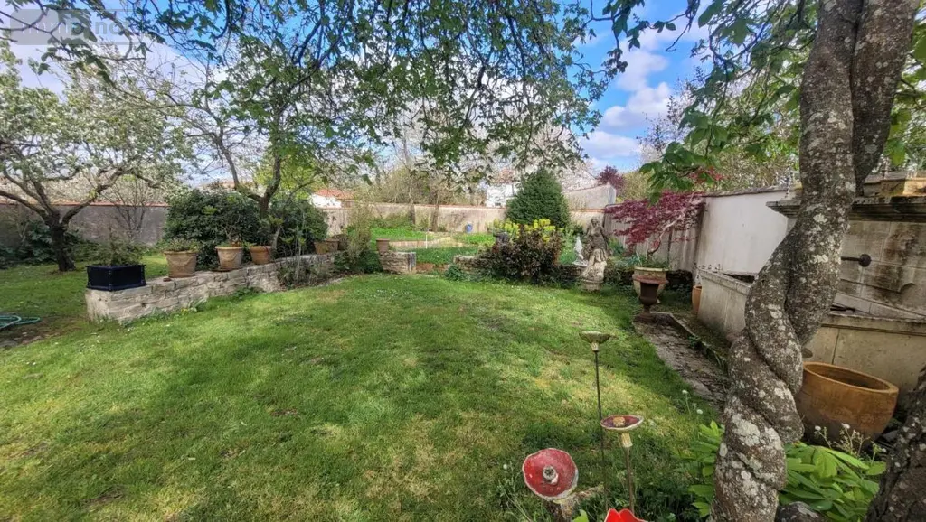 Maison a vendre Marans 17230 Charente-Maritime 17 255 m2 8 pièces 638600 euros 17015-521 020