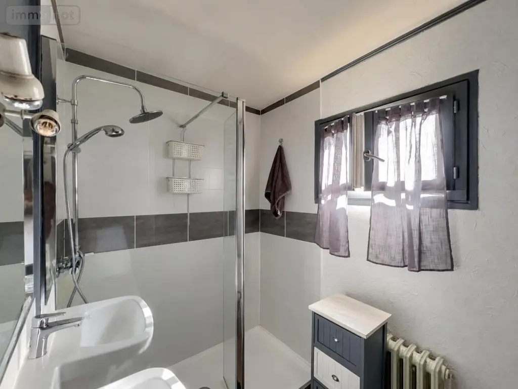 Immeuble de rapport a vendre Villandry 37510 Indre-et-Loire 37 148 m2 249900 euros 37096-62 013