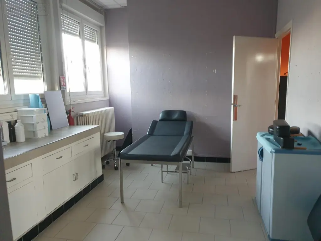 Location fonds et murs commerciaux Leforest 62790 Pas-de-Calais 62 108 m2 1370 euros 62032-L802 003