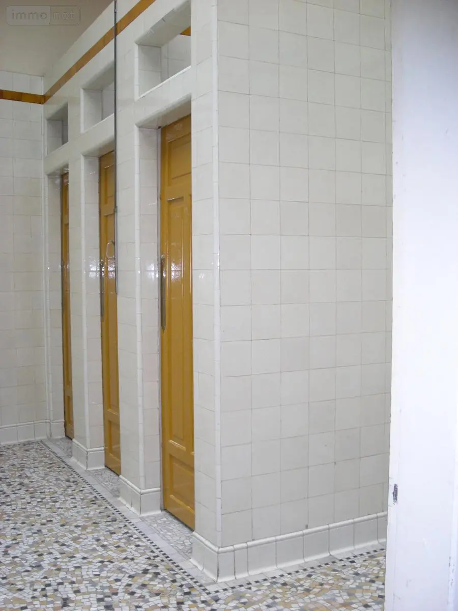 Fonds et murs commerciaux a vendre Cambrai 59400 Nord 59 279 m2 4 pièces 125760 euros 59083-2505 004