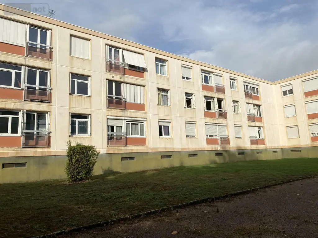 Appartement a vendre Saint-Aubin-lès-Elbeuf 76410 Seine-Maritime 76 68 m2 3 pièces 50000 euros 76025-198 005