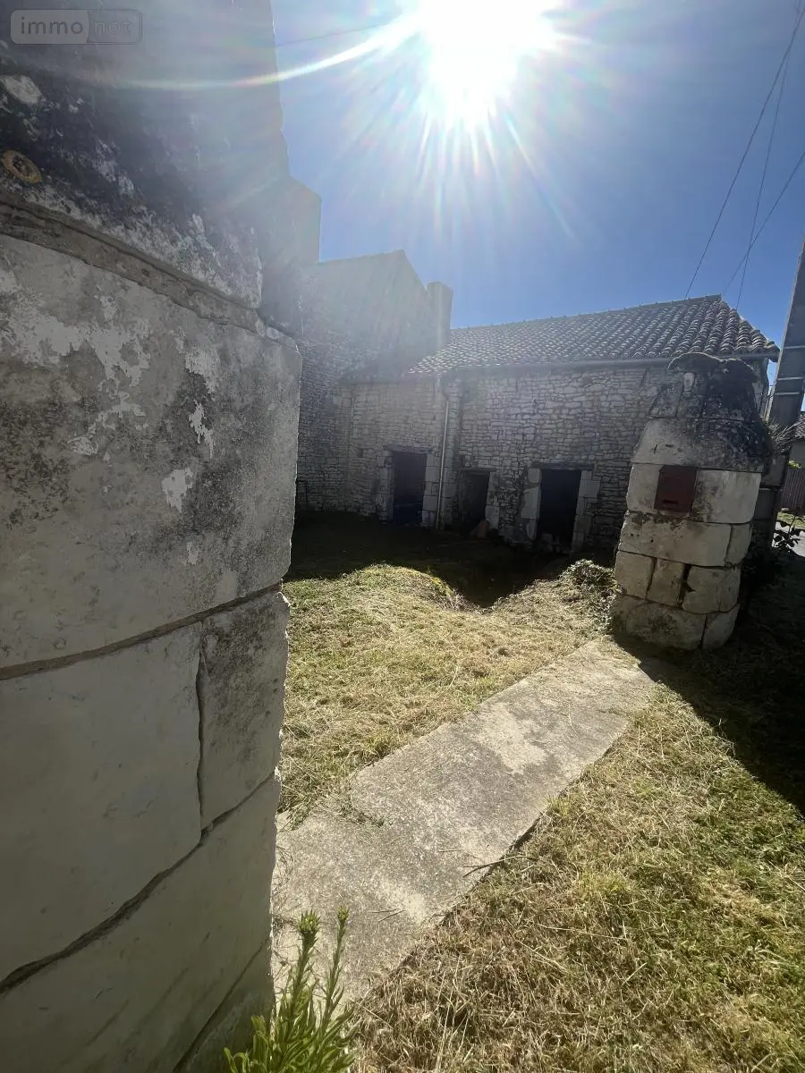 Maison a vendre La Tour-Saint-Gelin 37120 Indre-et-Loire 37 200 m2 95400 euros 37060-2350 006