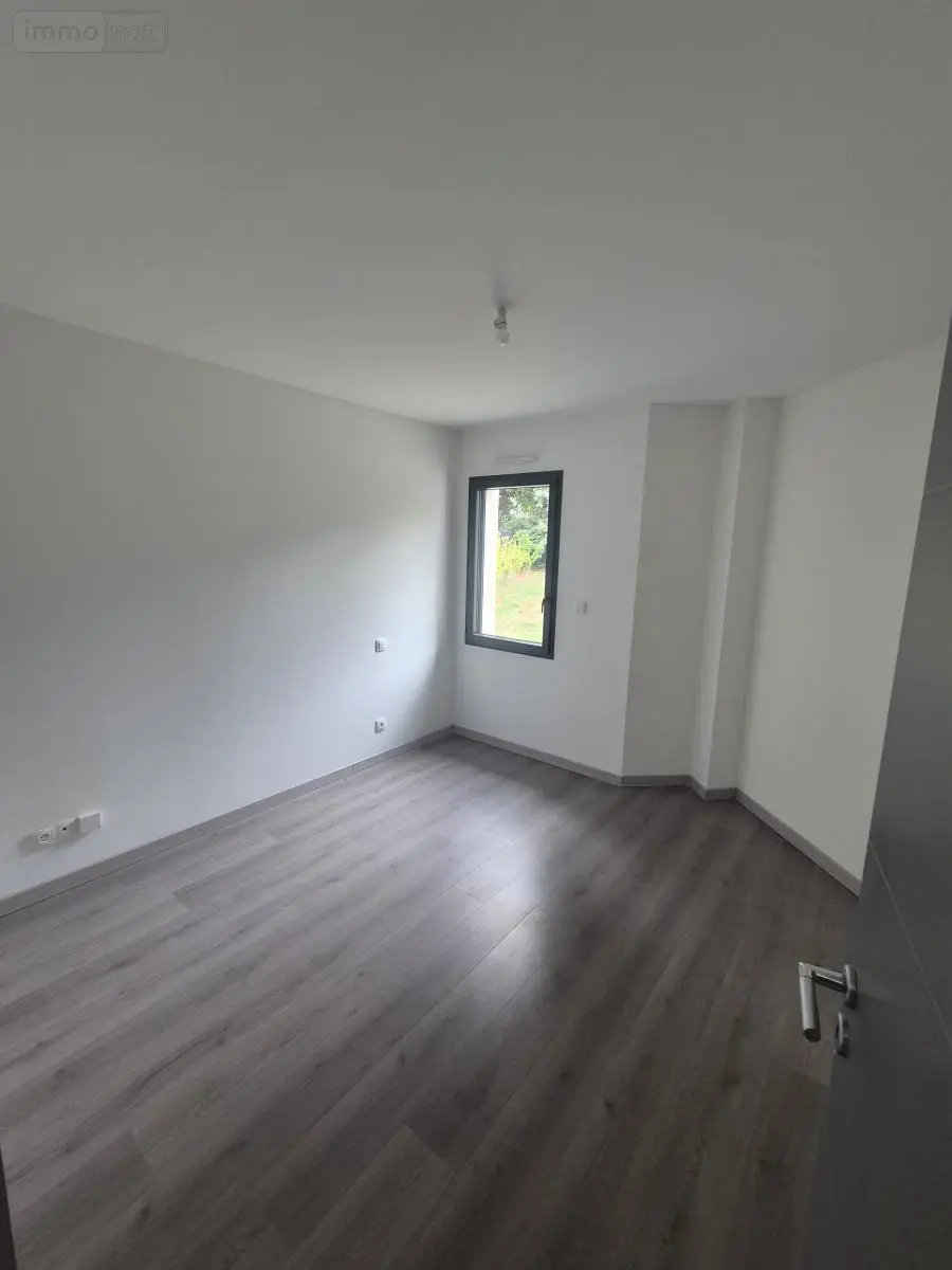Location maison Saint-Fuscien 80680 Somme 80 111 m2 1835 euros 80011-L1140 007