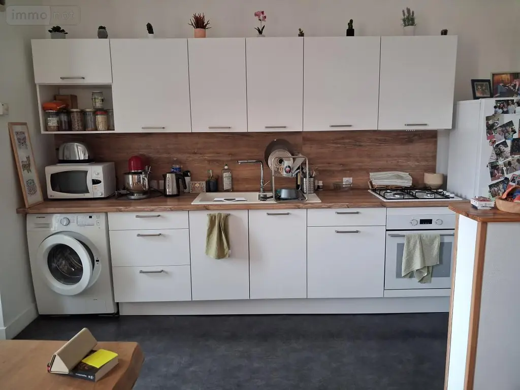 Location appartement Bourg-en-Bresse 01000 Ain 01 67 m2 3 pièces 710 euros 01083-L166 002