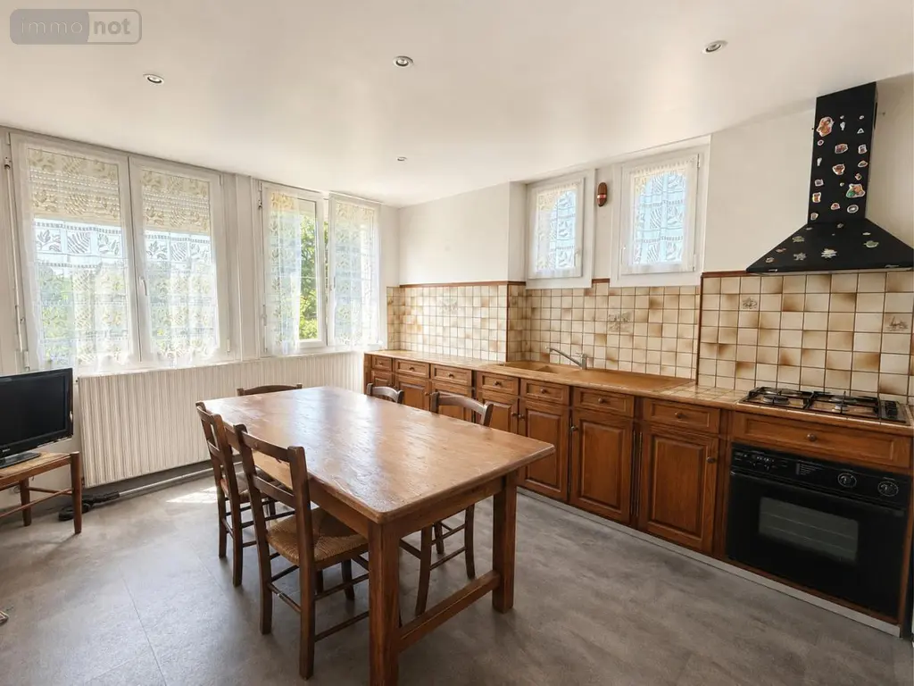 Maison a vendre Kernouës 29260 Finistère 29 154 m2 9 pièces 239100 euros 29132-562 003