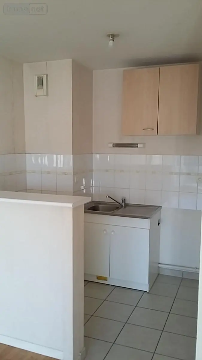 Location appartement Nantes 44000 Loire-Atlantique 44 40 m2 2 pièces 588 euros 44028-L207 005