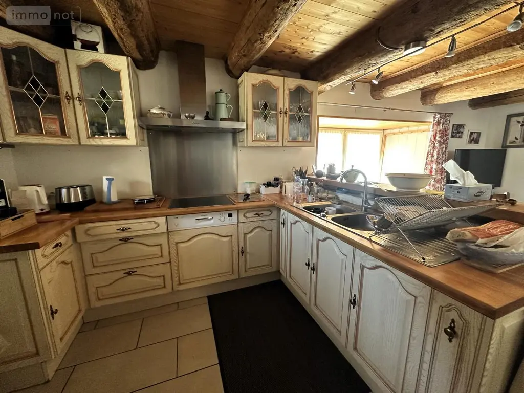 Maison a vendre Neuvéglise-sur-Truyère 15260 Cantal 15 200 m2 245000 euros 15046-47 005