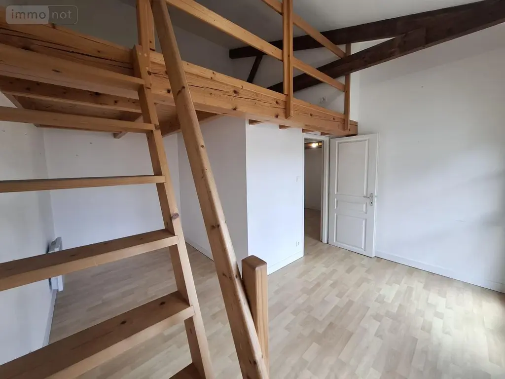 Appartement a vendre Saintes 17100 Charente-Maritime 17 96 m2 4 pièces 178364 euros 17111-753 016