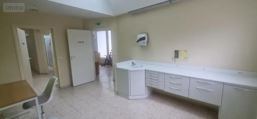 Location fonds et murs commerciaux Wavrin 59136 Nord 59 84 m2 3 pièces 780 euros 59032-L230 001