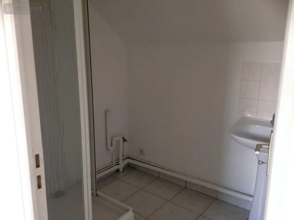 Location appartement Pont-de-l'Arche 27340 Eure 27 32 m2 2 pièces 460 euros 27063-L318 004