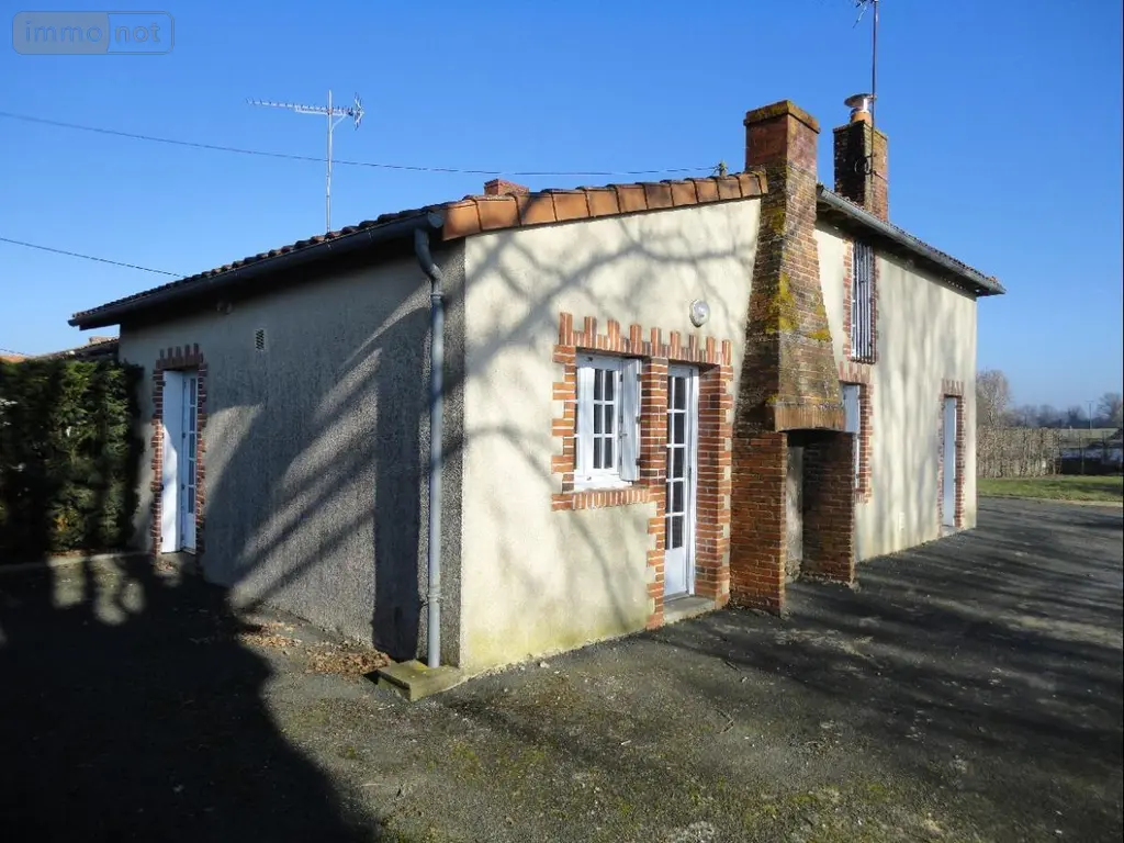Location maison Jallais 49510 Maine-et-Loire 49 71 m2 3 pièces 620 euros 49058-L899 007