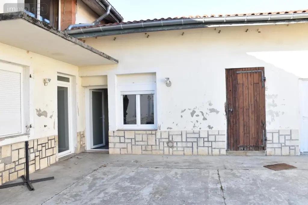 Location appartement Servas 01960 Ain 01 25 m2 1 pièce 390 euros 01065-L392 005