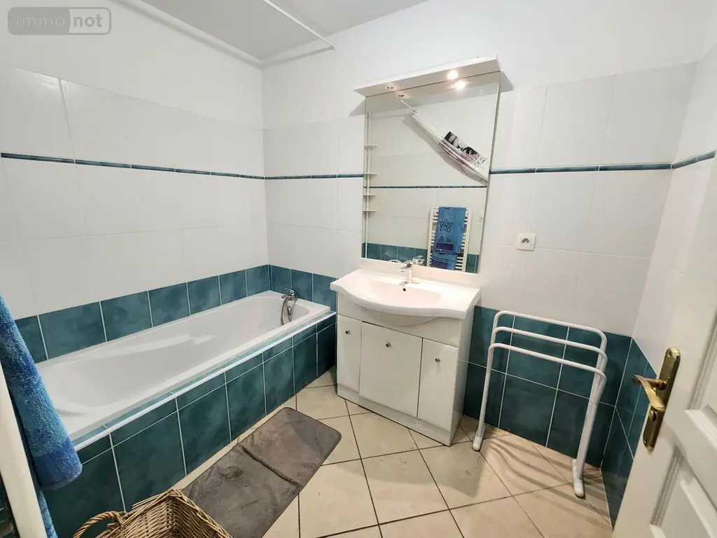 Appartement a vendre Montélimar 26200 Drôme 26 76 m2 3 pièces 240500 euros 26060-839 009