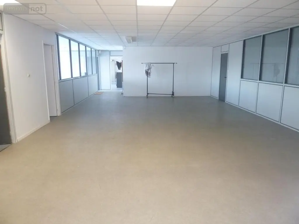 Location fonds et murs commerciaux Cambrai 59400 Nord 59 232 m2 5 pièces 2170 euros 59083-L1710 005