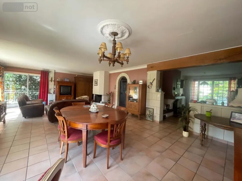 Maison a vendre Saumur 49400 Maine-et-Loire 49 160 m2 7 pièces 297243 euros 49075-822 004