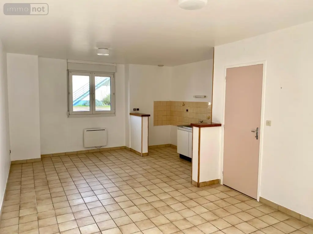 Location maison Évron 53150 Mayenne 53 44 m2 2 pièces 370 euros 53078-L167 002