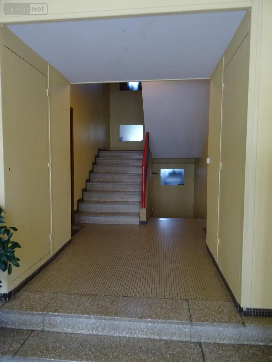 Appartement a vendre Laval 53000 Mayenne 53 74 m2 116100 euros 53079-1393 003