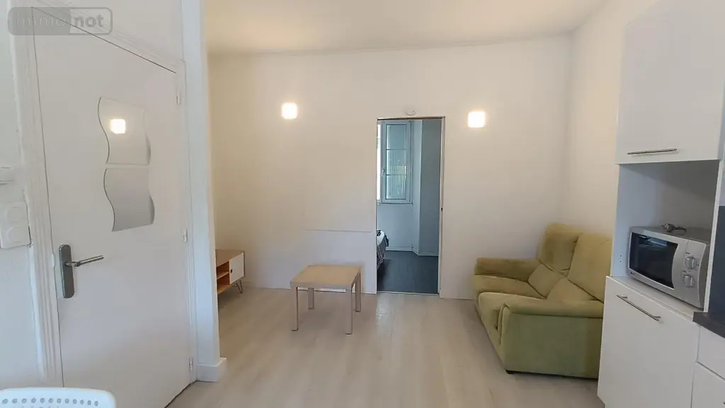 Location appartement Lorient 56100 Morbihan 56 29 m2 2 pièces 595 euros 56082-L79 001