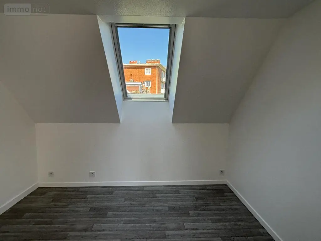 Location appartement Lille 59000 Nord 59 25 m2 1 pièce 580 euros 59002-L216 003