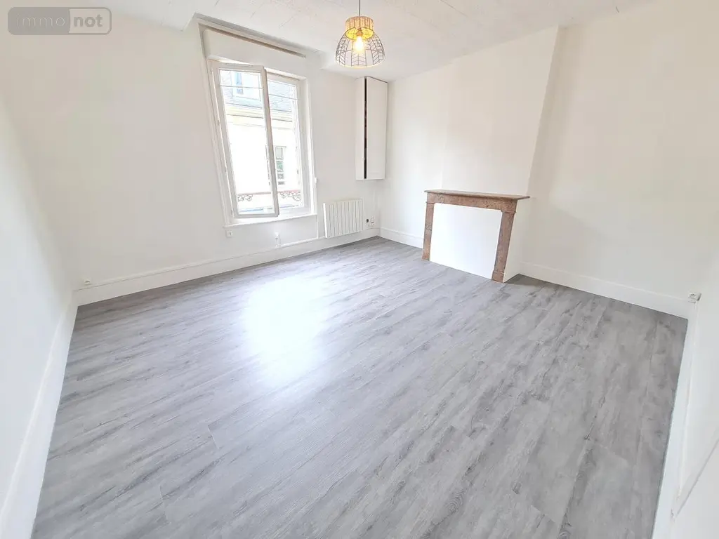 Location appartement Montoire-sur-le-Loir 41800 Loir-et-Cher 41 68 m2 3 pièces 620 euros 41059-L255 004