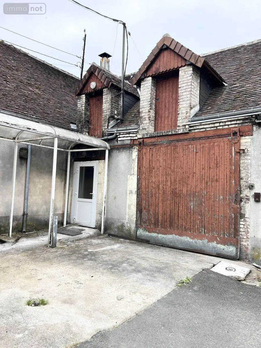 Fonds et murs commerciaux a vendre Oucques La Nouvelle 41290 Loir-et-Cher 41 205 m2 69960 euros 41029-60 010