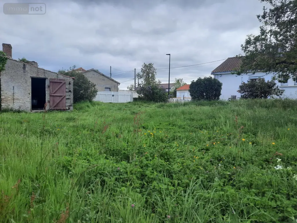 Terrain a batir a vendre Commequiers 85220 Vendée 85 105000 euros 85091-5184 003
