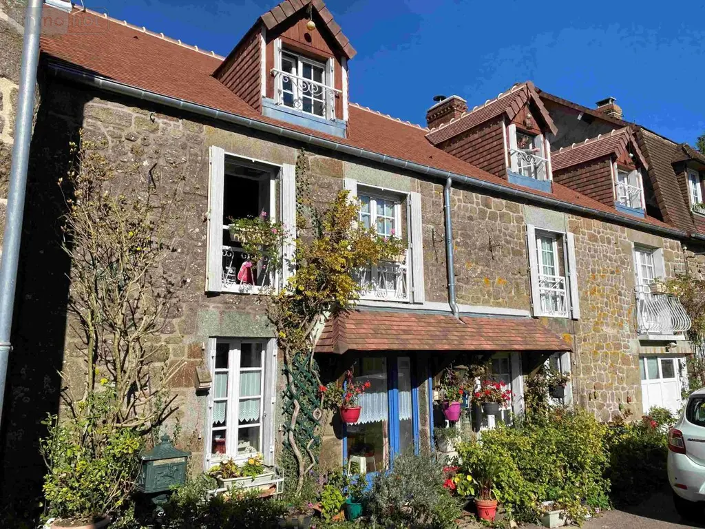 Maison a vendre Les Monts d'Andaine 61600 Orne 61 145 m2 7 pièces 147800 euros 61030-1322 002