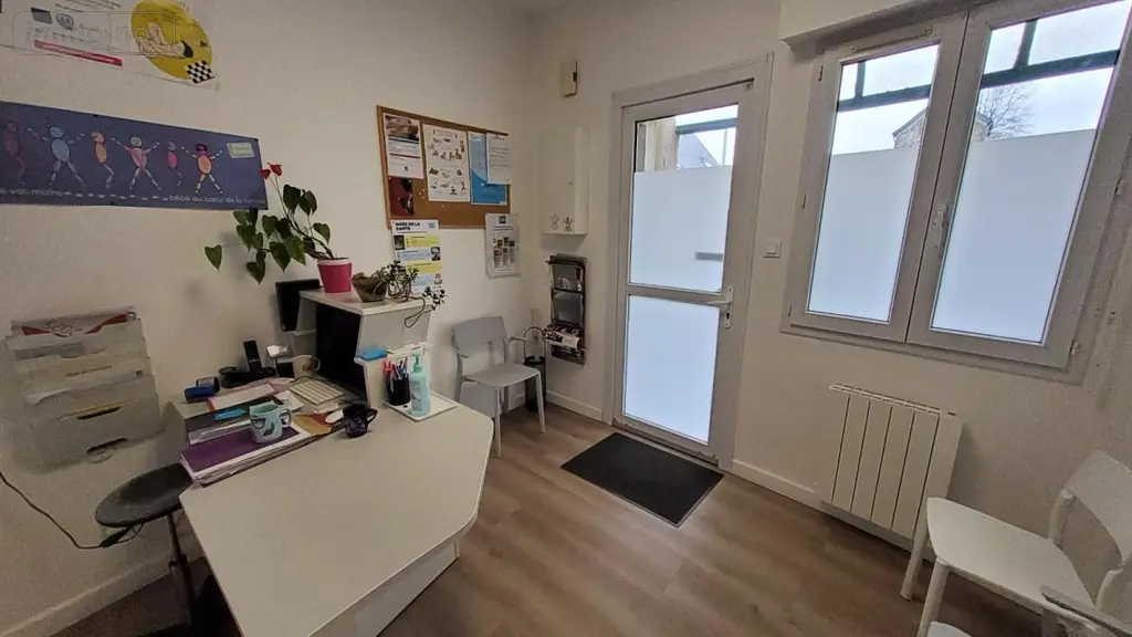 Appartement a vendre Carhaix-Plouguer 29270 Finistère 29 67 m2 5 pièces 115500 euros 29066-3820 002
