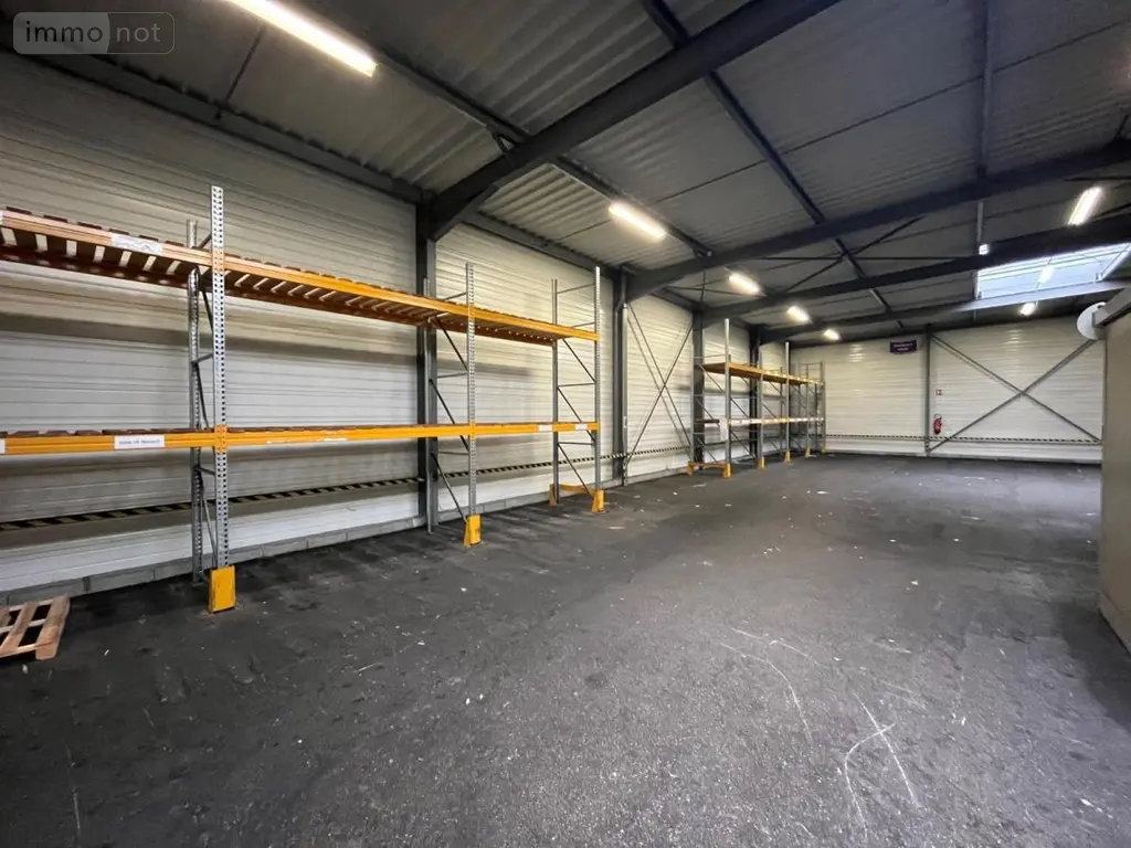Location fonds et murs commerciaux Dole 39100 Jura 39 850 m2 2950 euros 39034-L15 002