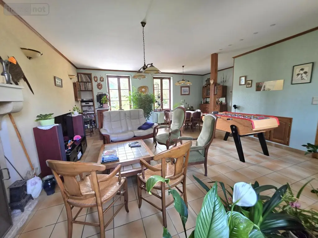 Maison a vendre Mehun-sur-Yèvre 18500 Cher 18 144 m2 5 pièces 267240 euros 18058-35 003