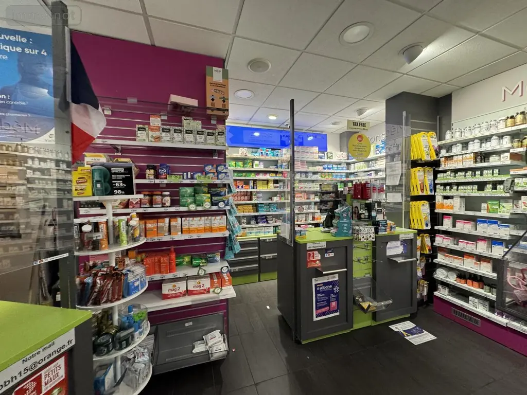 Fonds et murs commerciaux a vendre Paris 15e Arrondissement 75015 Paris 75 121 m2 5 pièces 779000 euros 75022-903 008