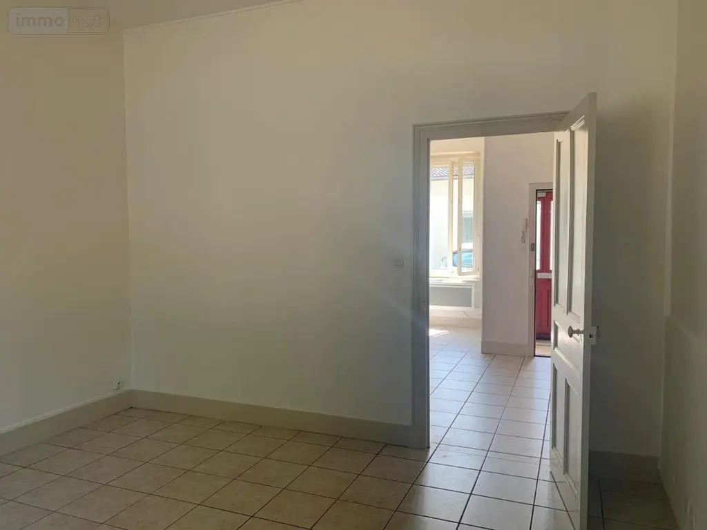 Location appartement Bourg-en-Bresse 01000 Ain 01 35 m2 1 pièce 380 euros 01065-L425 003
