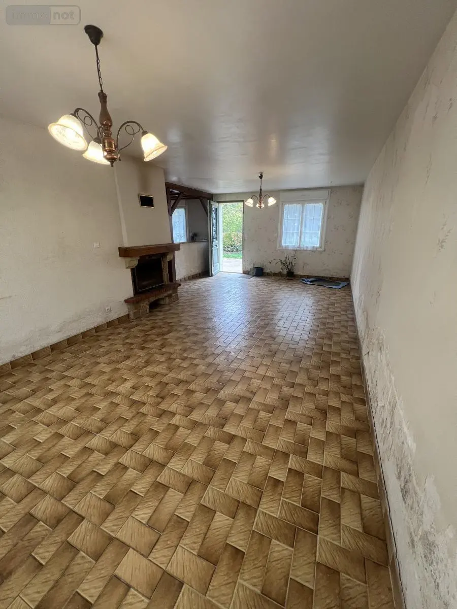 Maison a vendre Meslay-du-Maine 53170 Mayenne 53 94 m2 168200 euros 53018-1850 008