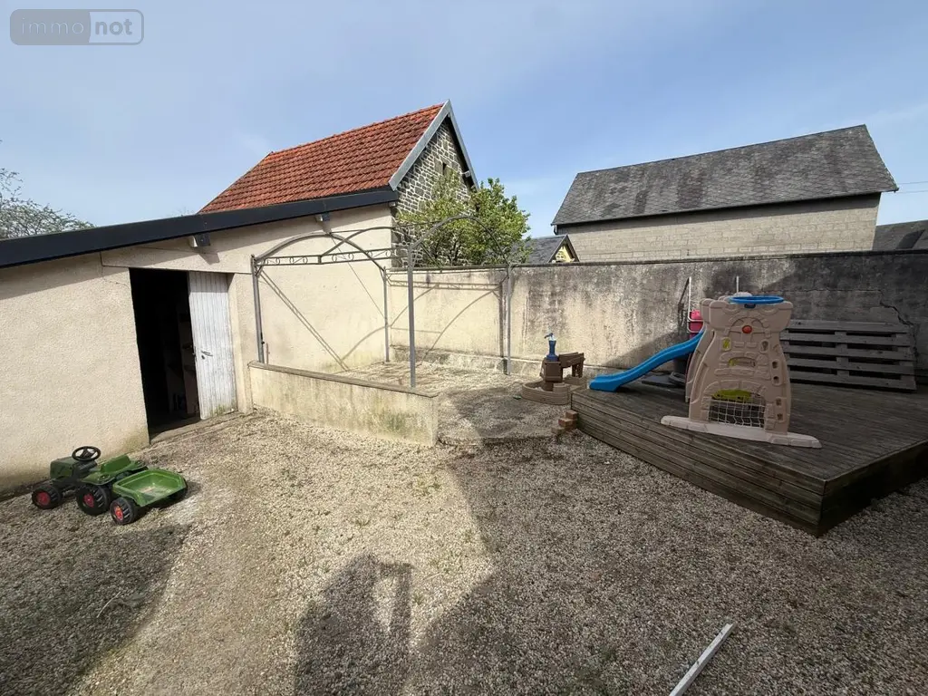 Immeuble de rapport a vendre Percy-en-Normandie 50410 Manche 50 187 m2 185350 euros 50038-2715 002