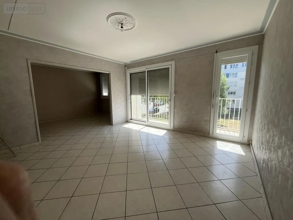 Location appartement Laval 53000 Mayenne 53 76 m2 4 pièces 775 euros 53003-L28 016