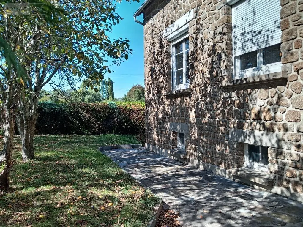 Maison a vendre Saint-Hilaire-du-Harcouët 50600 Manche 50 150 m2 6 pièces 188880 euros 50079-364 012