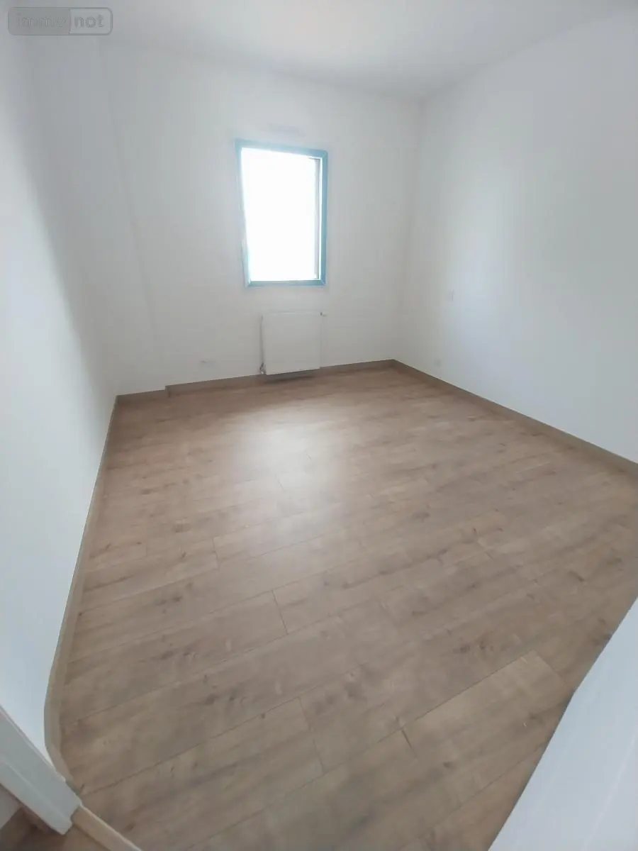 Location maison Dol-de-Bretagne 35120 Ille-et-Vilaine 35 89 m2 5 pièces 1095 euros 35130-L317 011